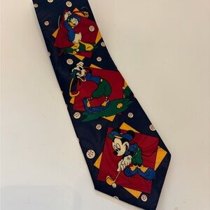 Disney Mickey Mouse, Goofy, Donald Duck Golf Tie